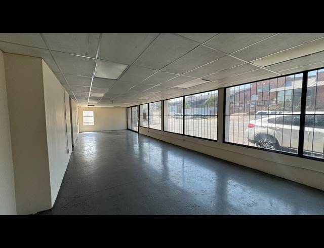 3,720M² WAREHOUSE TO LET IN WYNBERG
